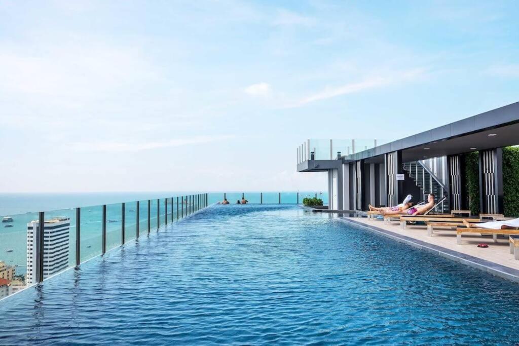 Central Pattaya - Sea View Large Balcony Condo With Infinity Pool 外观 照片