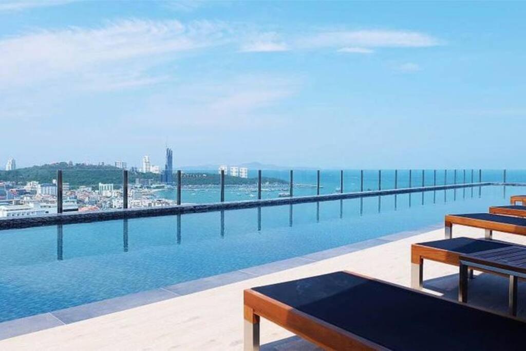 Central Pattaya - Sea View Large Balcony Condo With Infinity Pool 外观 照片