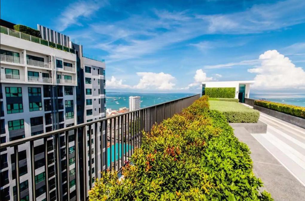 Central Pattaya - Sea View Large Balcony Condo With Infinity Pool 外观 照片