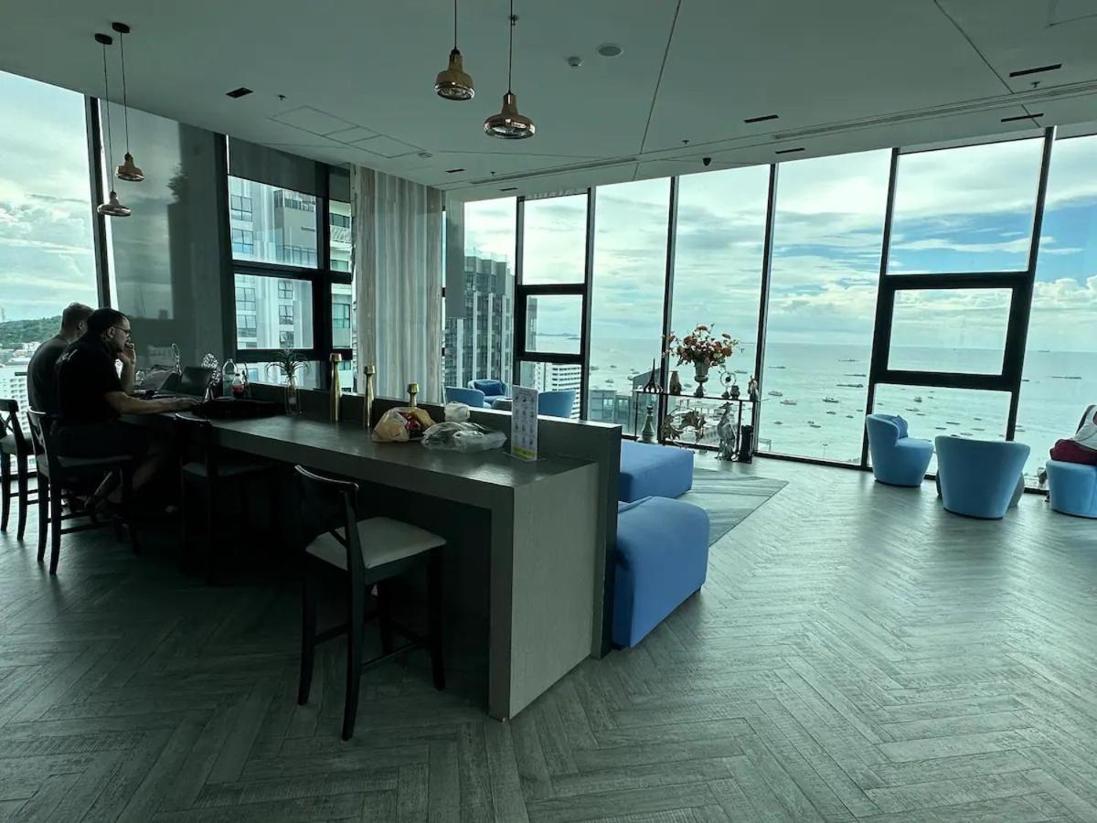 Central Pattaya - Sea View Large Balcony Condo With Infinity Pool 外观 照片