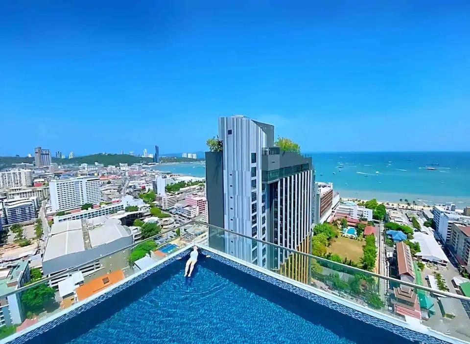 Central Pattaya - Sea View Large Balcony Condo With Infinity Pool 外观 照片